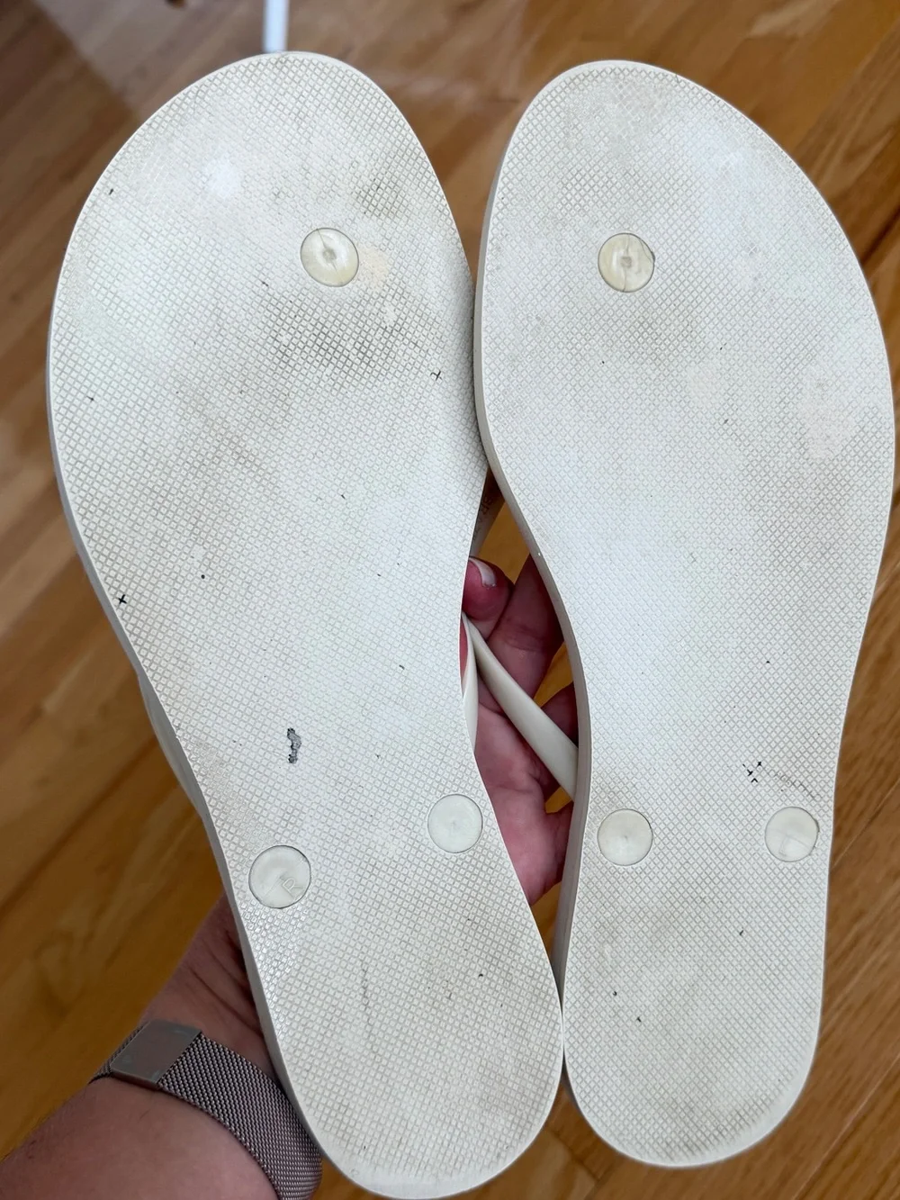 Tory Burch Logo Flip Flop Sandals Ivory Gray Chain Print Size 9